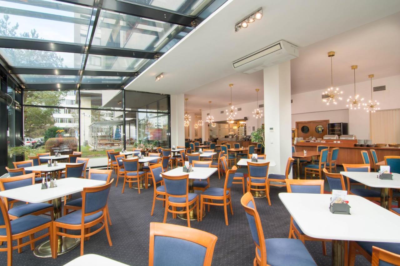 Hotel Ilf Prag Eksteriør billede