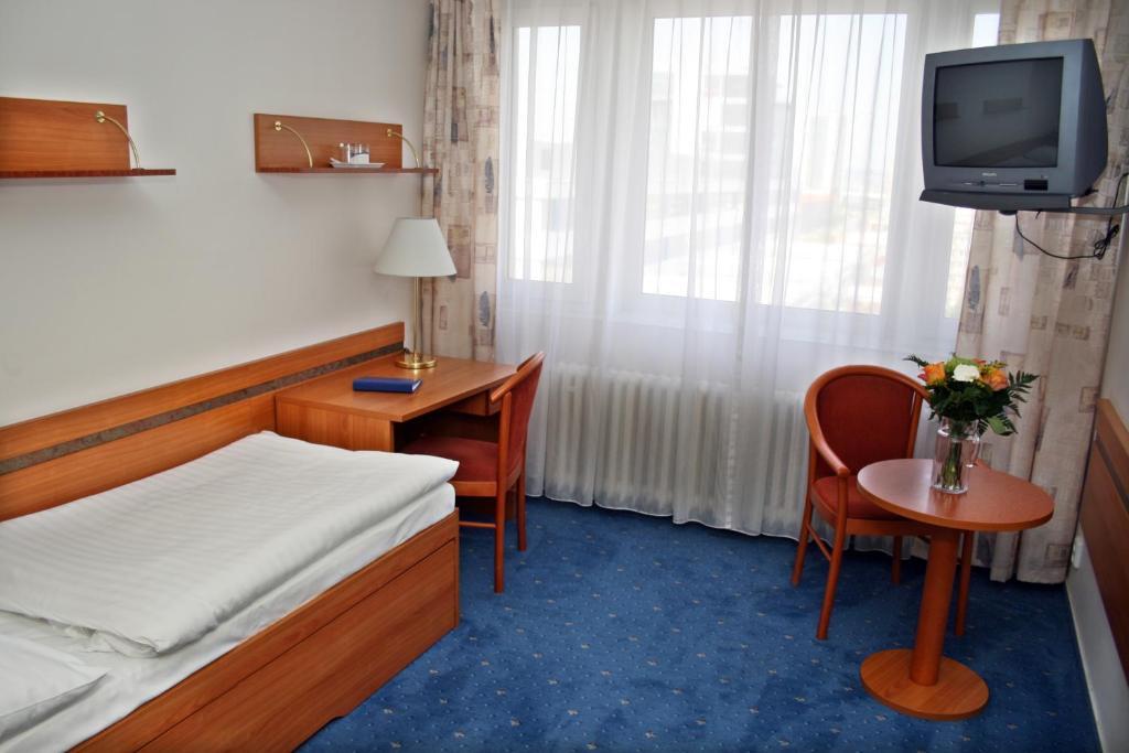 Hotel Ilf Prag Eksteriør billede
