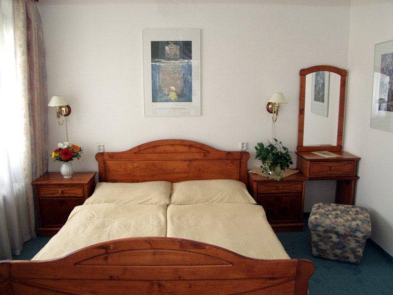 Hotel Ilf Prag Eksteriør billede