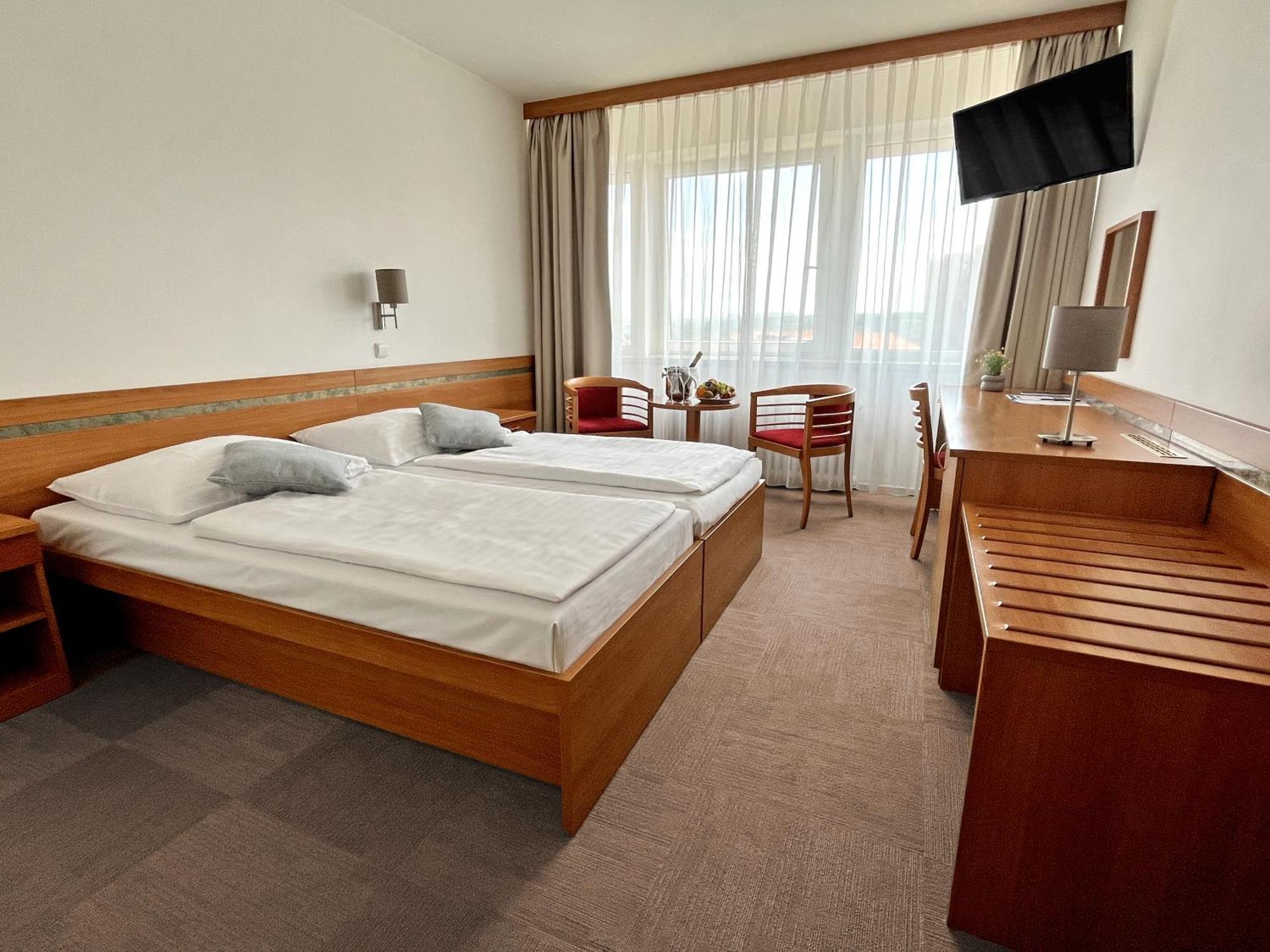 Hotel Ilf Prag Eksteriør billede